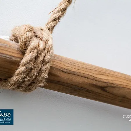 לינה וארוחת בוקר La Nassa 3*